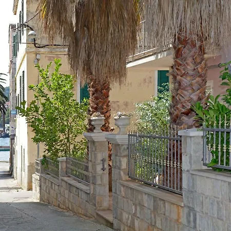Ambroz